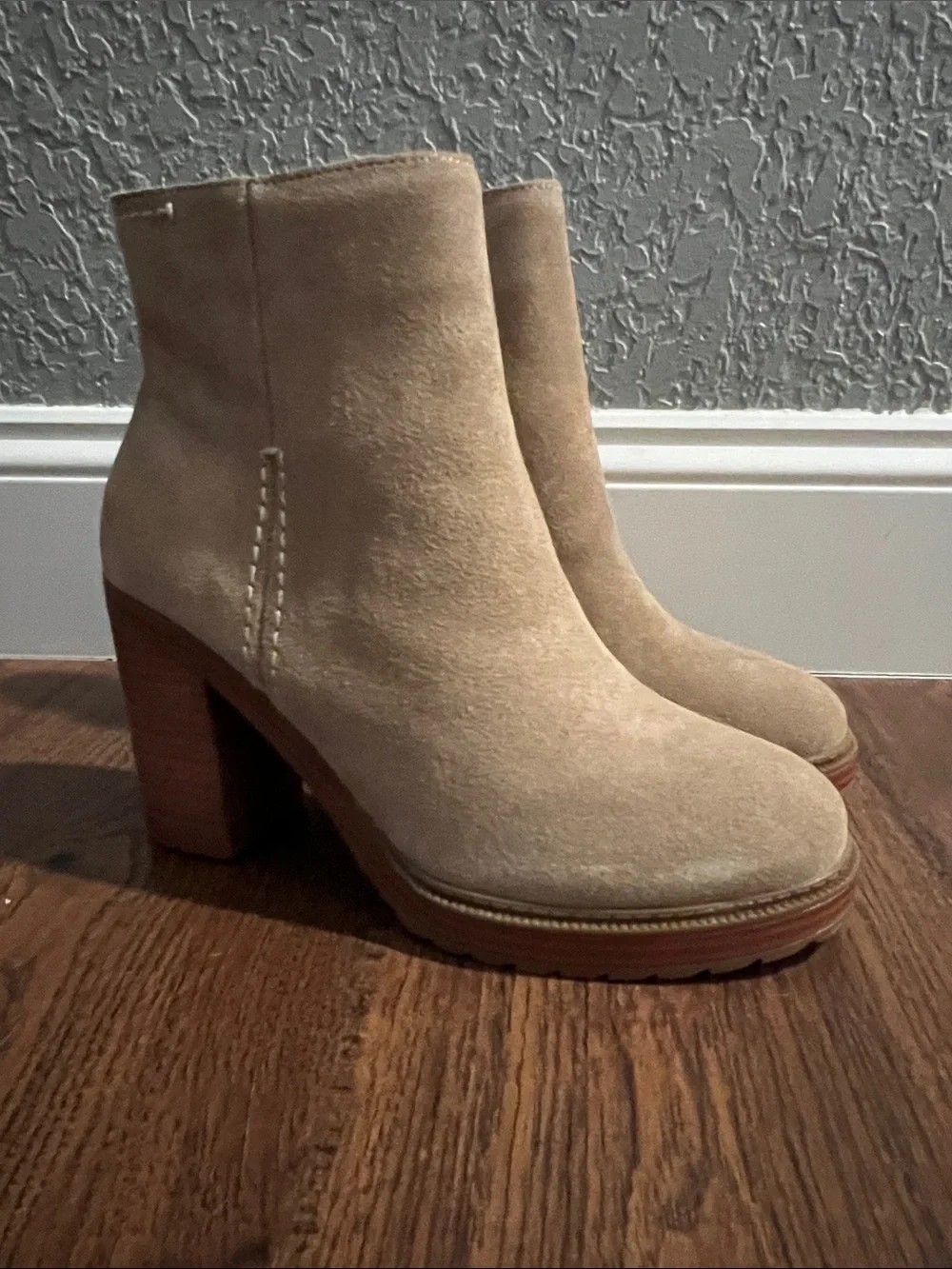 Crown Vintage Women’s beige suede ankle booties.